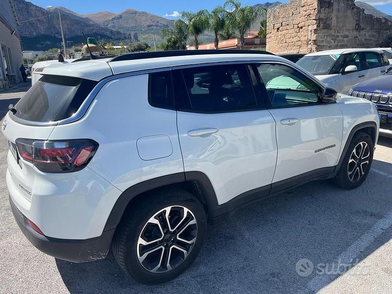 Usata Jeep Compass 131 CV (96 kW) 2022 Bianco SUV