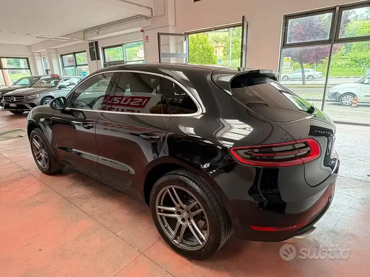 Usata Porsche Macan 252 CV (185 kW) 2018 Nero SUV
