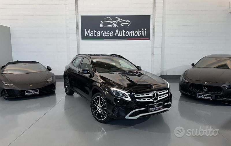Usata Mercedes GLA180 122 CV (89 kW) 2019 Nero SUV