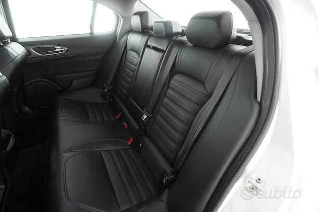 Usata Alfa Romeo Giulia Veloce 210 CV (154 kW) 2018 Grigio Berlina