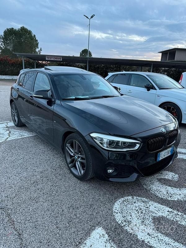 Usata BMW 120 Efficient Dynamics 190 CV (139 kW) 2017 Nero Utilitaria
