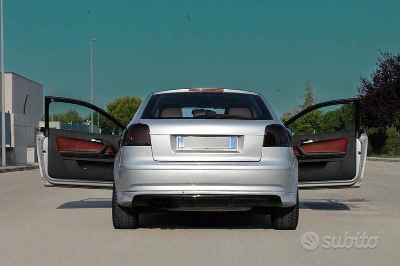 Usata Audi A3 Ambiente 170 CV (125 kW) 2006 Argento Utilitaria