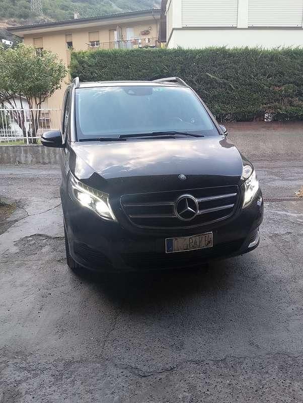 Usata Mercedes V220 163 CV (119 kW) 2017 Nero Monovolume