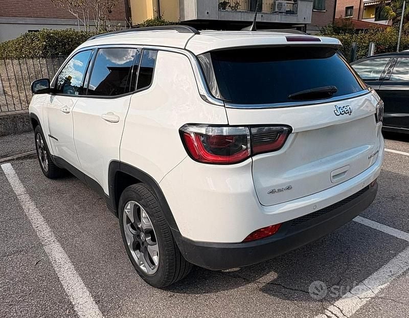 Usata Jeep Compass Limited 140 CV (102 kW) 2018 Bianco SUV