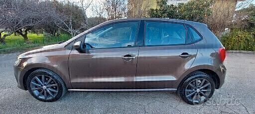 Usata VW Polo 90 CV (66 kW) 2017 Marrone Berlina