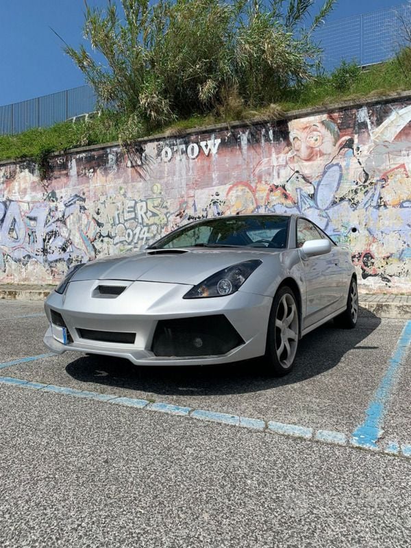 Usata Toyota Celica T2 143 CV (105 kW) 2001 Grigio Coupé