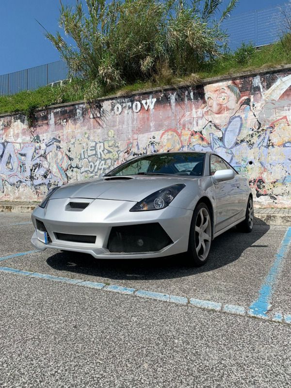 Usata Toyota Celica T2 143 CV (105 kW) 2001 Grigio Coupé