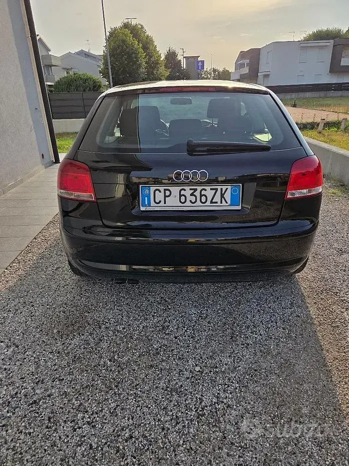 Usata Audi A3 Ambition 105 CV (77 kW) 2004 Nero Utilitaria