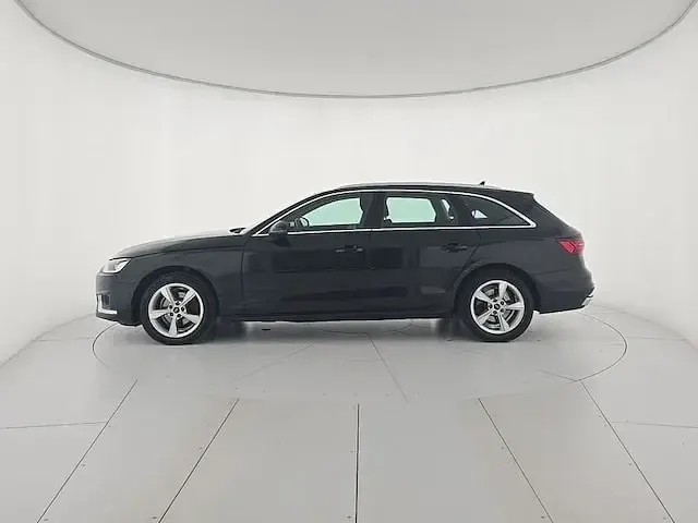 Usata Audi A4 Advanced Plus 163 CV (119 kW) 2024 Nero mythos metallizzato Station wagon