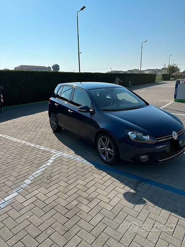 Usata VW Golf VI 140 CV (102 kW) 2009 Blu Utilitaria