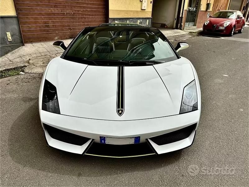 Usata Lamborghini Gallardo 560 CV (411 kW) 2009 Bianco Cabrio