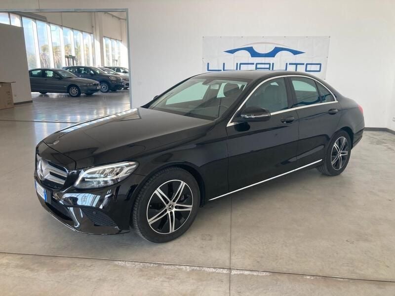 Usata Mercedes C200 160 CV (117 kW) 2021 Nero Berlina