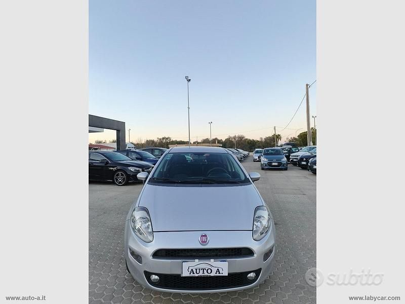 Usata Fiat Punto Street 77 CV (56 kW) 2015 Grigio Utilitaria