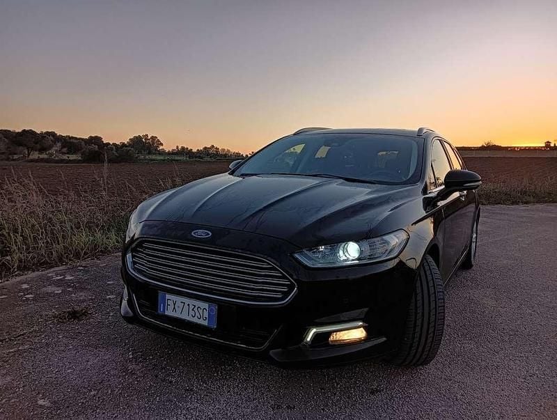 Nero Usata 2019 Ford Mondeo Business Edition Station wagon | 12.250 € (Buon prezzo) - Immagine 1/4