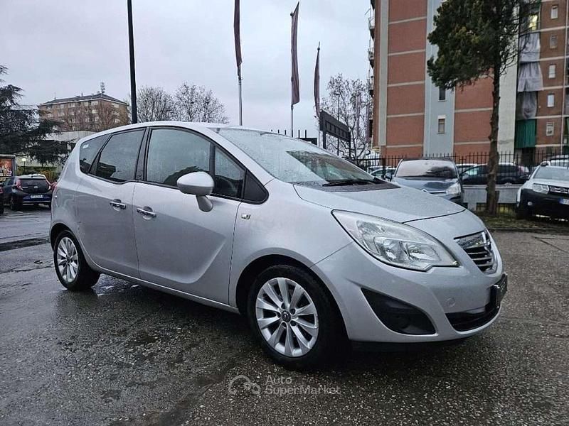 Usata Opel Meriva 95 CV (69 kW) 2013 Grigio Monovolume