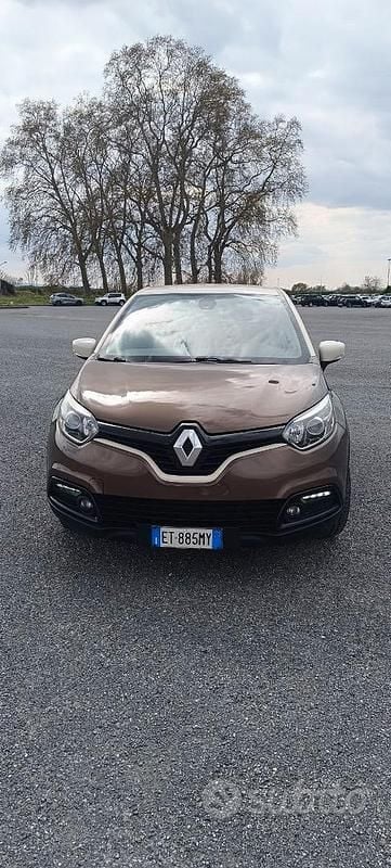 Usata Renault Captur 90 CV (66 kW) 2014 Marrone SUV