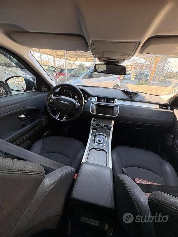 Usata Land Rover Range Rover evoque 150 CV (110 kW) 2015 Rosso Utilitaria
