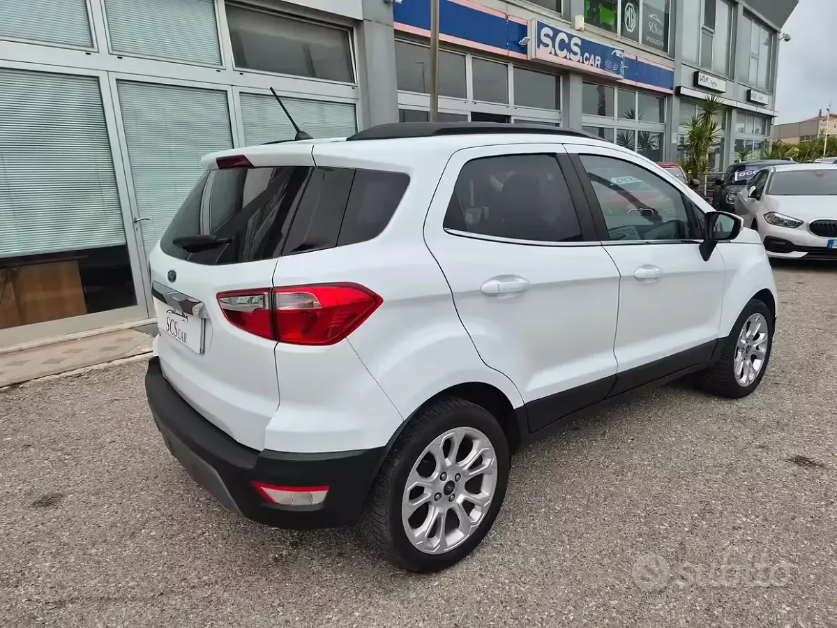 Usata Ford Ecosport Titanium 125 CV (91 kW) 2022 Bianco SUV