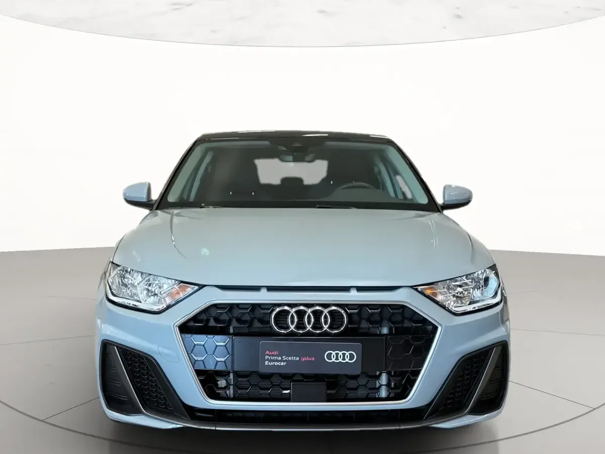 Usata Audi A1 Sportback Business 95 CV (69 kW) 2025 Grigio freccia perla nero mito metallizzato Utilitaria