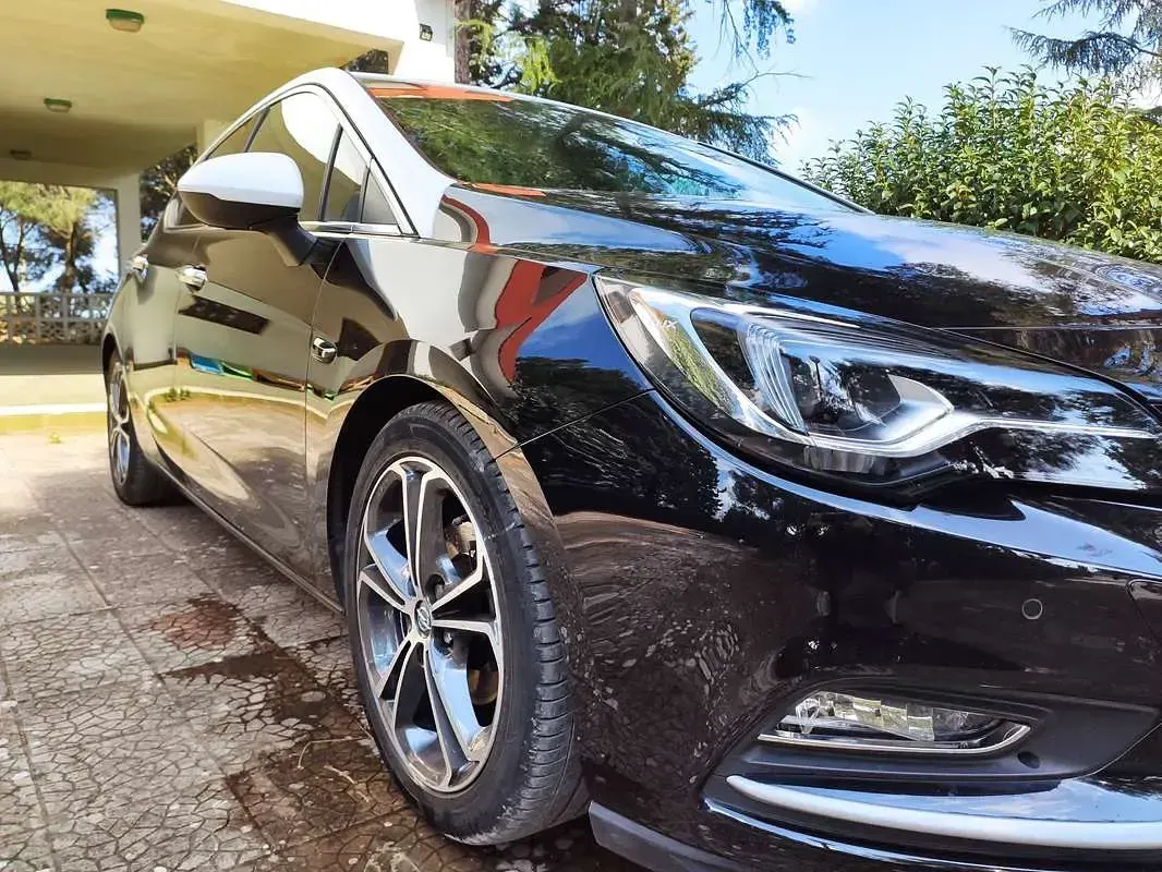 Usata Opel Astra Innovation 150 CV (110 kW) 2017 Nero Berlina