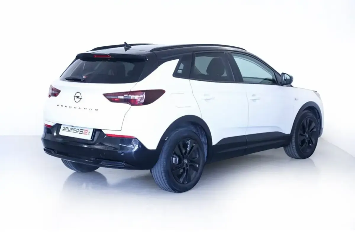 Usata Opel Grandland X GS Line 131 CV (96 kW) 2022 Bianco SUV