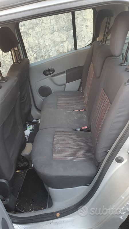 Usata Renault Modus 75 CV (55 kW) 2008 Monovolume