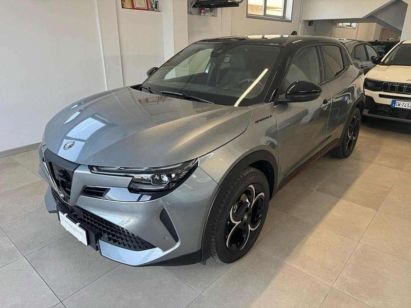 Grigio scuro Usata 2025 Alfa Romeo Junior Edizione Speciale SUV | 28.000 € (Buon prezzo) - Immagine 1/4