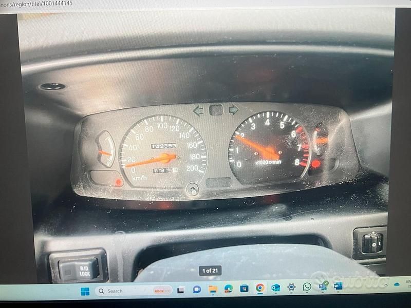 Usata Mitsubishi L200 132 CV (97 kW) 2001 Bianco Pick-up