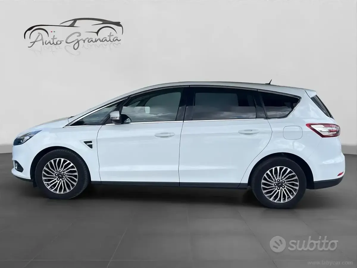 Begagnad Ford S-MAX S 150 HK (110 kW) 2019 Vit Minibuss