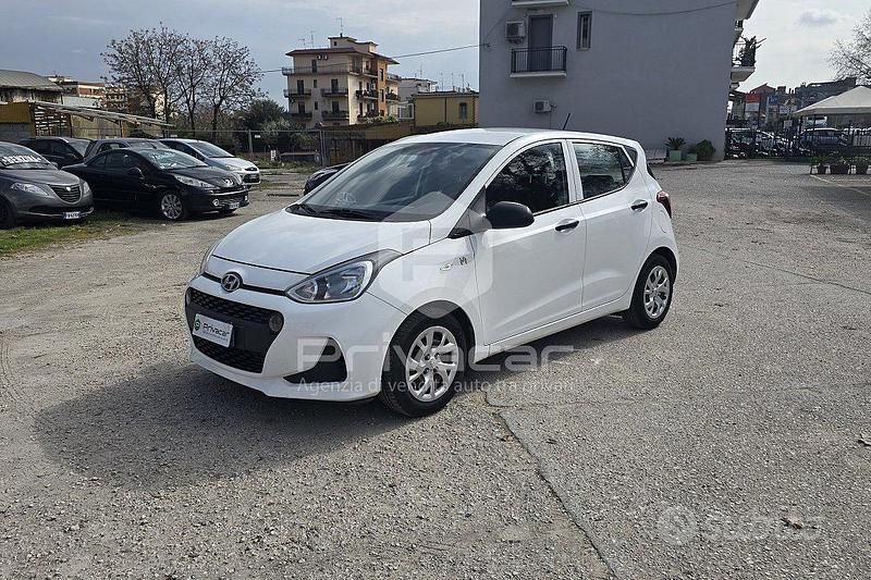 Usata Hyundai i10 Classic 65 CV (47 kW) 2017 Bianco Utilitaria