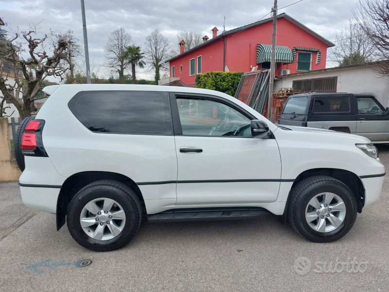 Usata Toyota Land Cruiser 2020 Bianco SUV