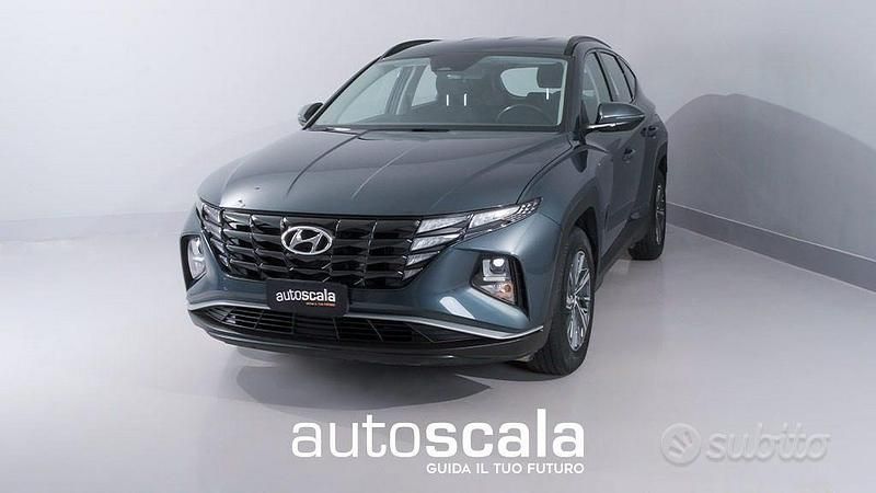 Usata Hyundai Tucson 116 CV (85 kW) 2023 Grigio metallizzato SUV