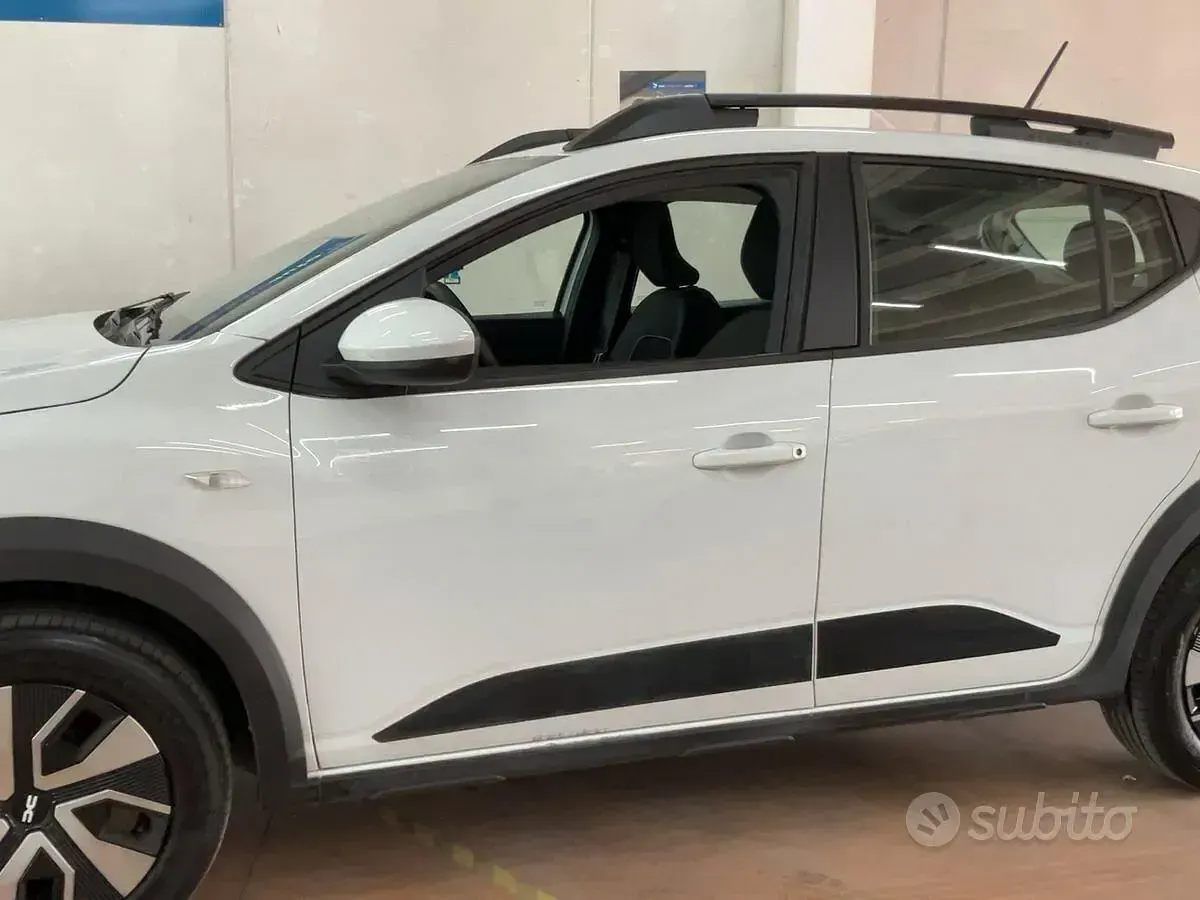 Gebraucht Dacia Sandero Expression 101 PS (74 kW) 2025 Weiß Limousine