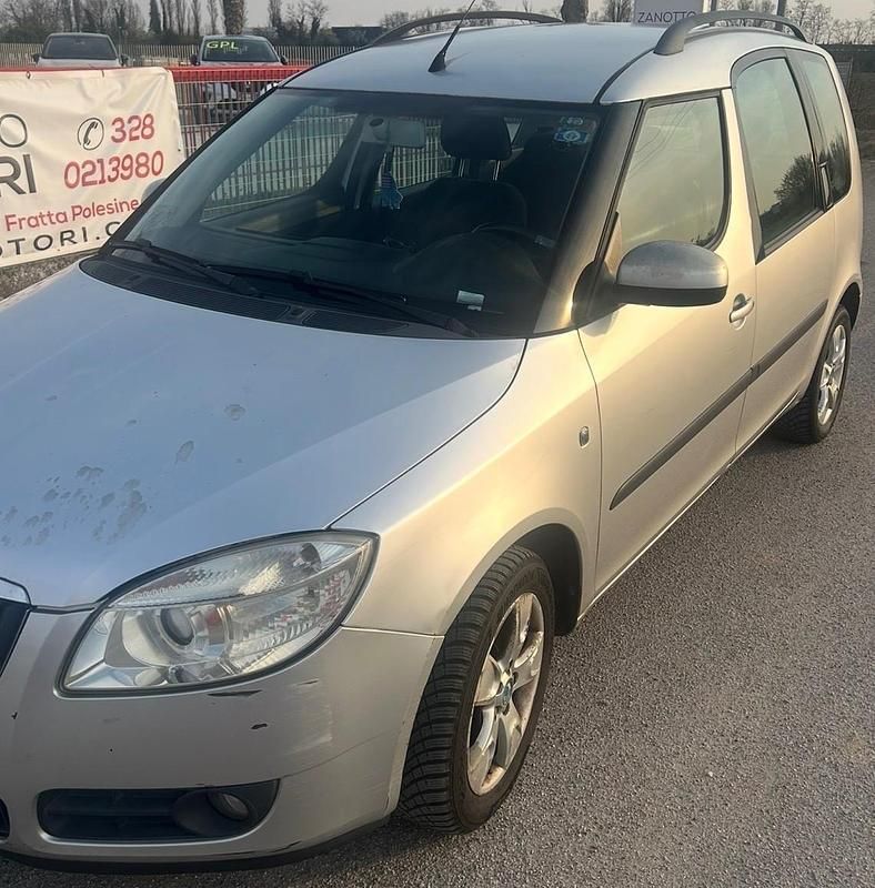 Usata Skoda Roomster Style 80 CV (58 kW) 2007 Argento Monovolume