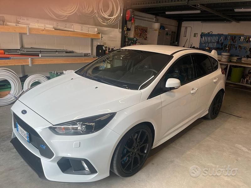 Usata Ford Focus RS 350 CV (257 kW) 2017 Bianco Utilitaria