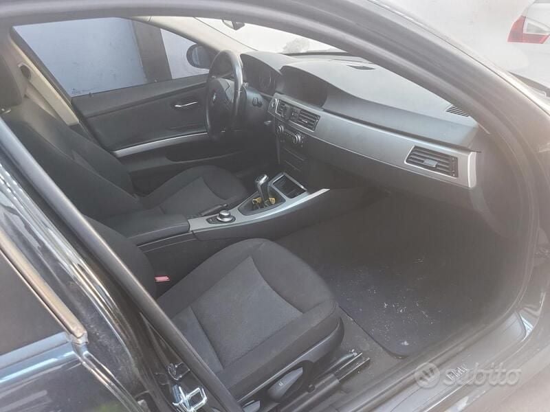 Usata BMW 320 177 CV (130 kW) 2008 Nero Berlina