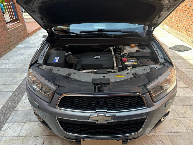 Usata Chevrolet Captiva 184 CV (135 kW) 2013 Grigio SUV