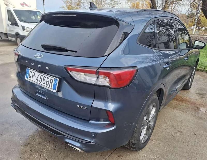 Usata Ford Kuga ST-Line 152 CV (111 kW) 2023 Other SUV