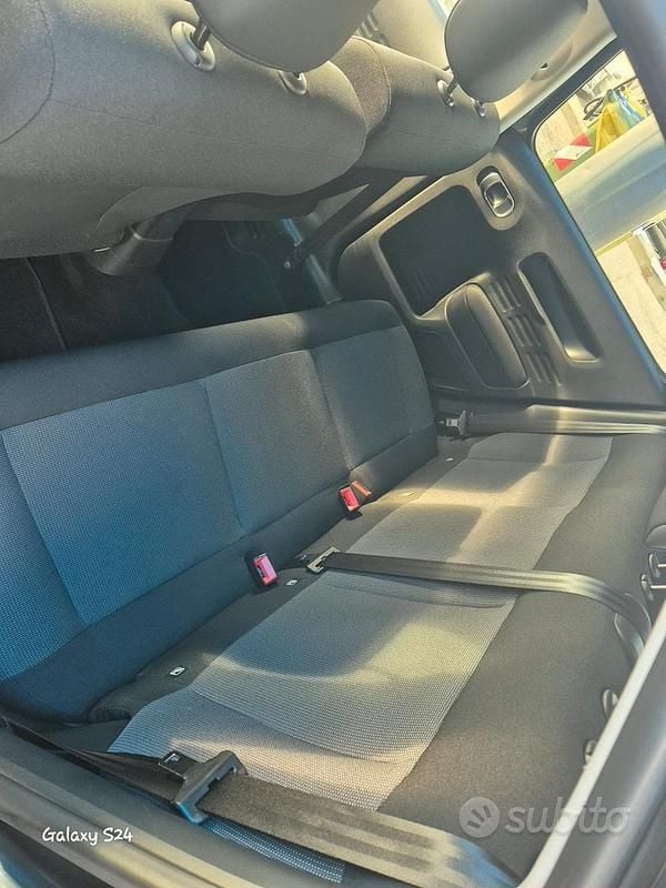 Usata Citroën C4 Shine 100 CV (73 kW) 2016 Nero SUV