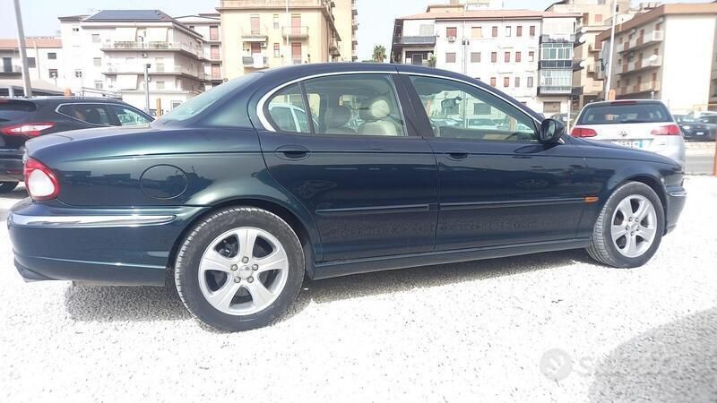 Usata Jaguar X-type Executive 230 CV (169 kW) 2002 Nero Berlina