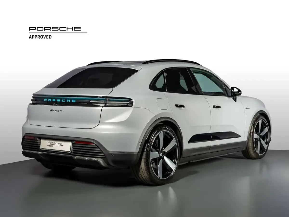 Usata Porsche Macan 144 kW (197 CV) 2024 Grigio ghiaccio metallizzato SUV
