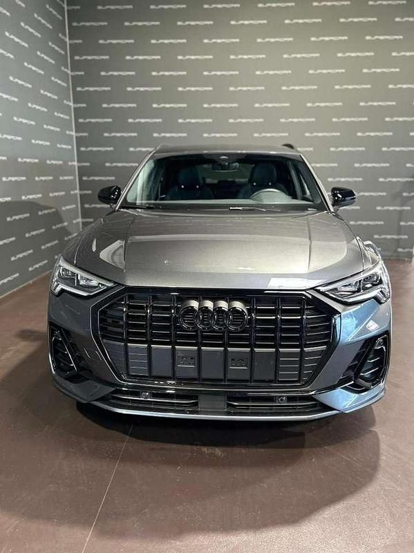 Usata Audi Q3 150 CV (110 kW) 2025 Grigio daytona SUV