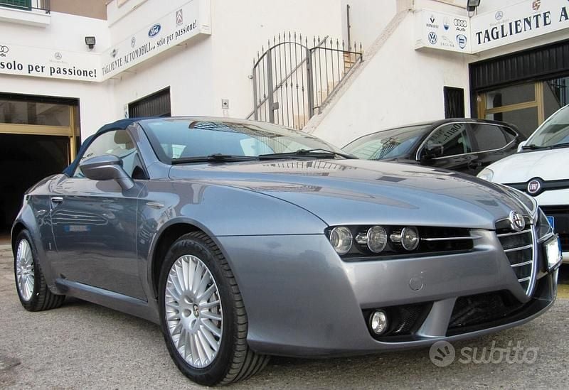 Usata Alfa Romeo Spider Exclusive 200 CV (147 kW) 2007 Grigio Cabrio