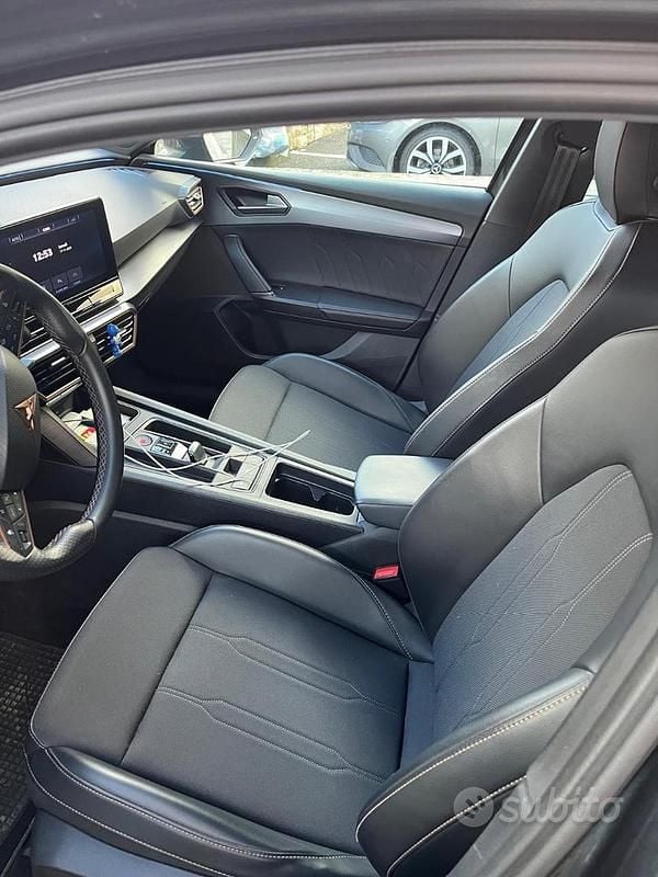 Usata Cupra Leon 150 CV (110 kW) 2024 Grigio Berlina