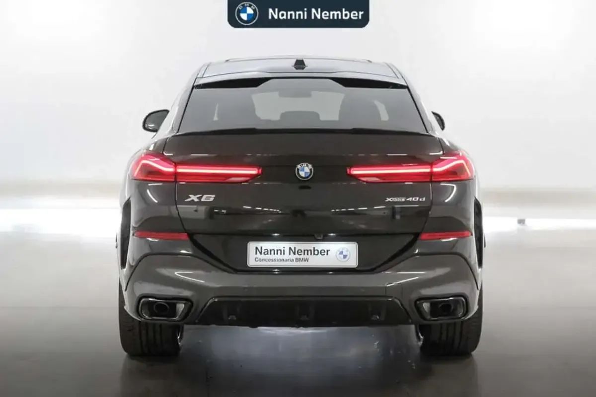 Nuova BMW X6 M Sport 352 CV (258 kW) 2026 Black sapphire metallizzato SUV
