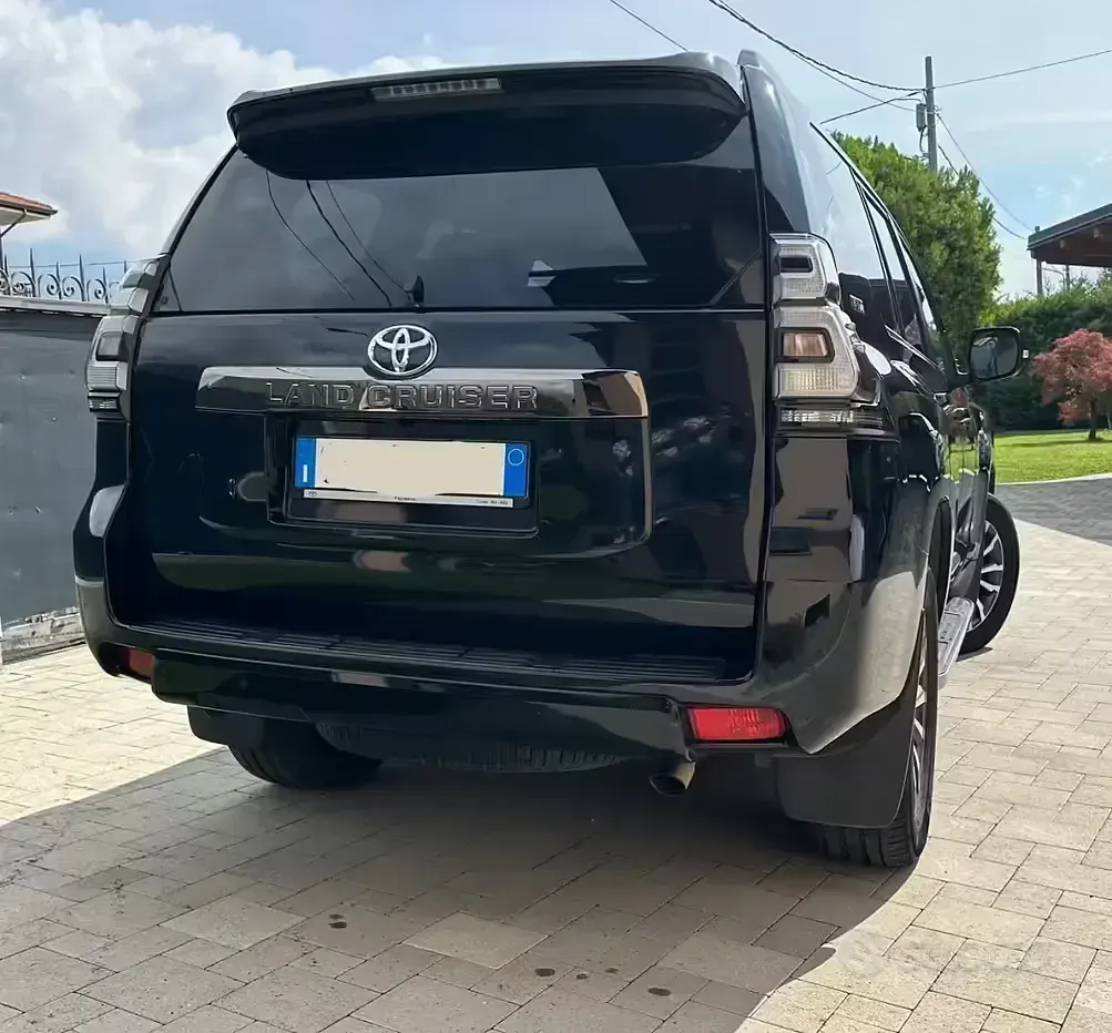 Usata Toyota Land Cruiser 204 CV (150 kW) 2021 Nero SUV
