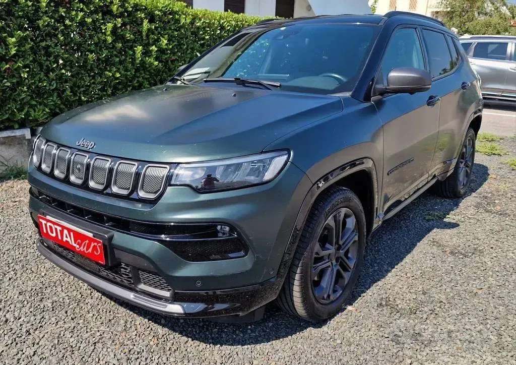 Usata Jeep Compass 131 CV (96 kW) 2021 Verde opaco pastello SUV