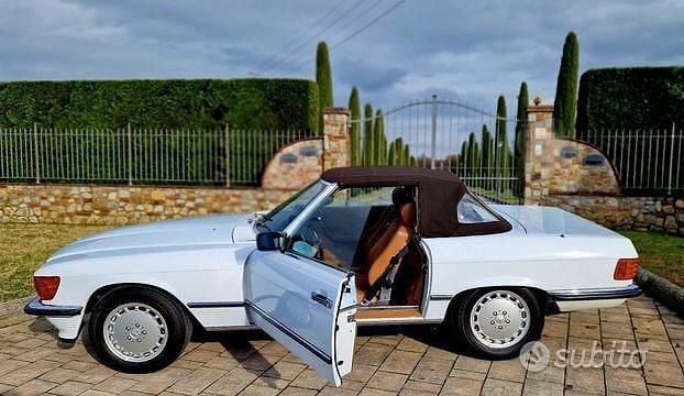 Usata Mercedes SL300 187 CV (137 kW) 1987 Bianco Cabrio