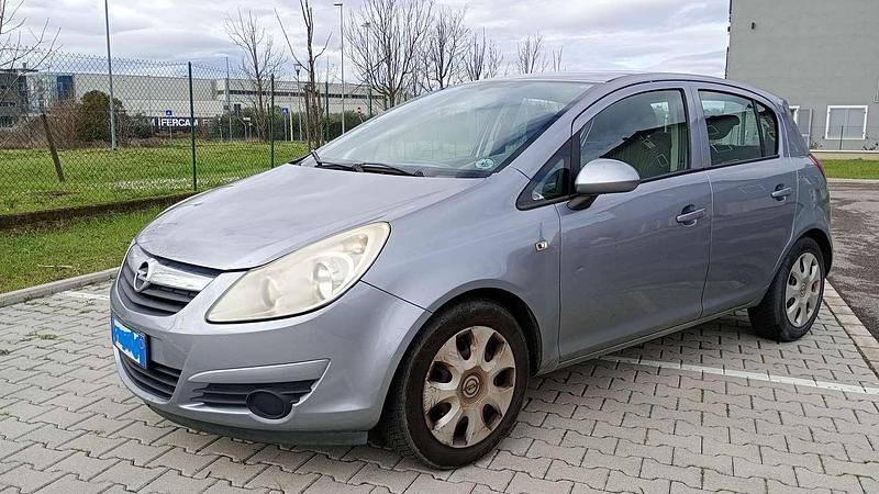 Usata Opel Corsa Cosmo 80 CV (58 kW) 2008 Grigio Berlina