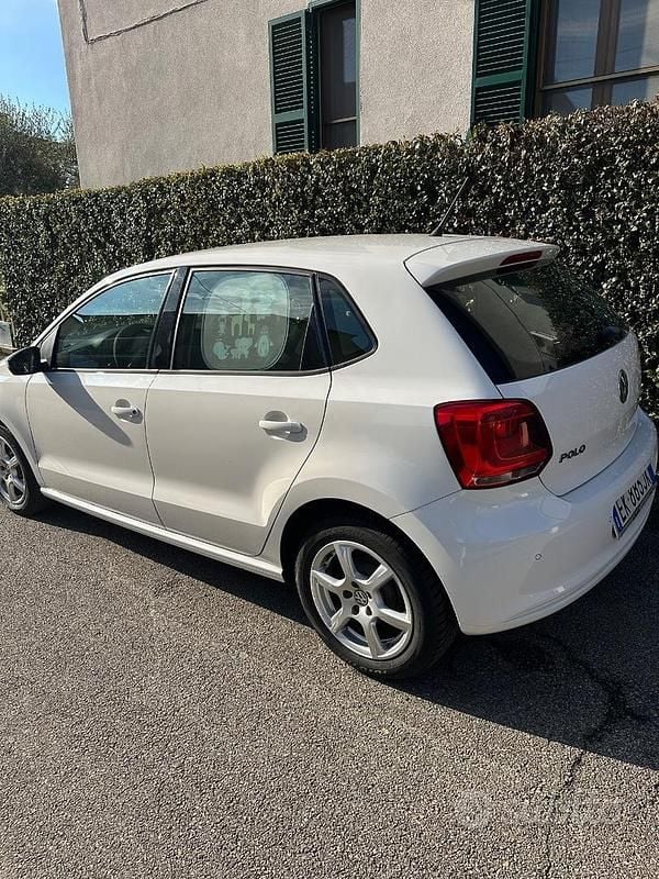 Usata VW Polo 90 CV (66 kW) 2011 Bianco Berlina
